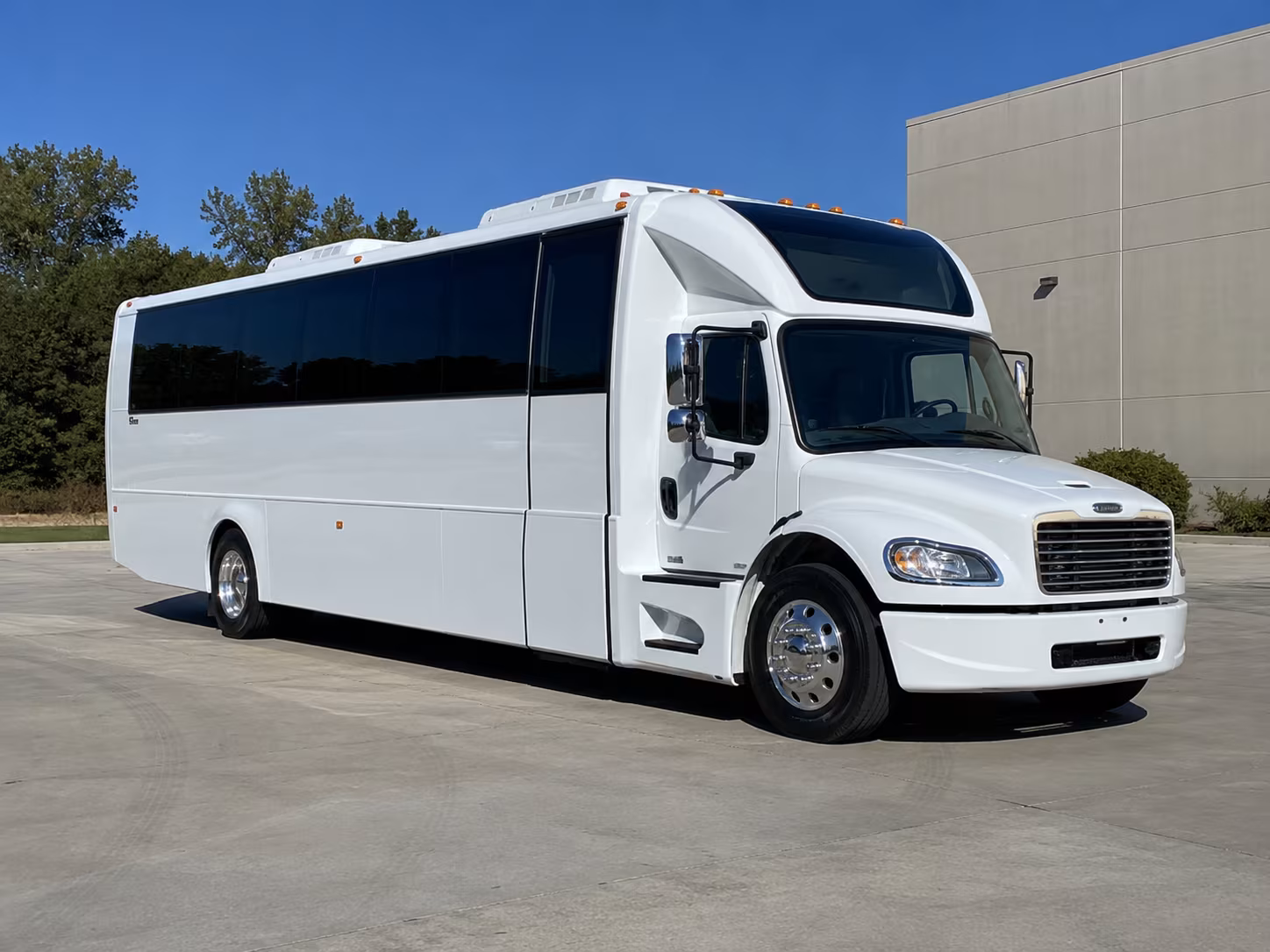 Hampton Homecoming & Prom Party Bus Rentals