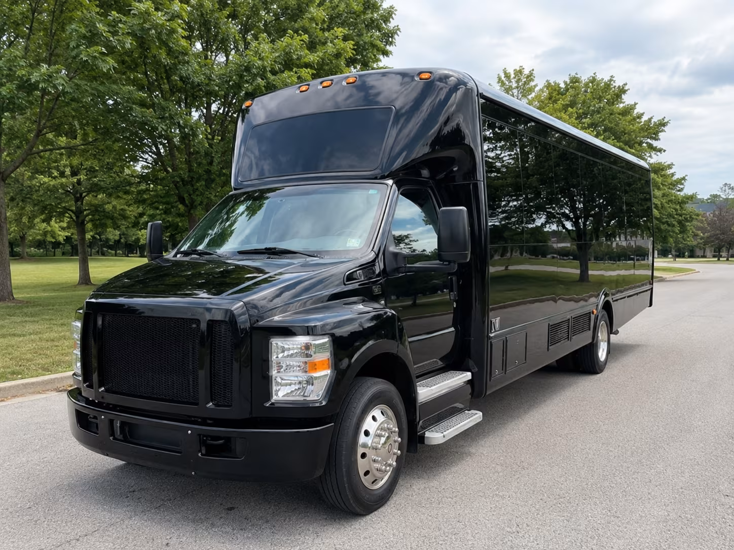 Richmond Concert & Music Festival Transportation party bus exterior