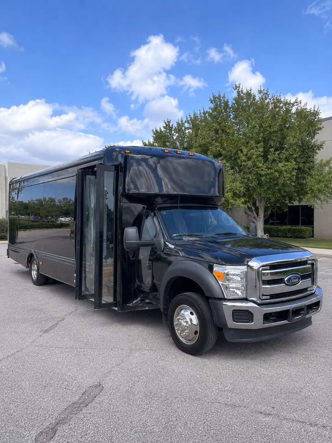 Suffolk Homecoming & Prom Party Bus Rentals